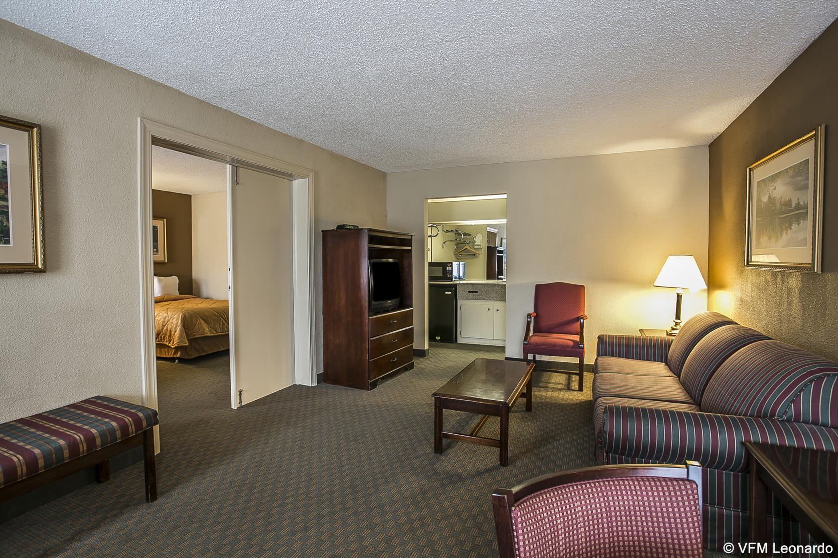 Quality Inn & Suites Санти Экстерьер фото