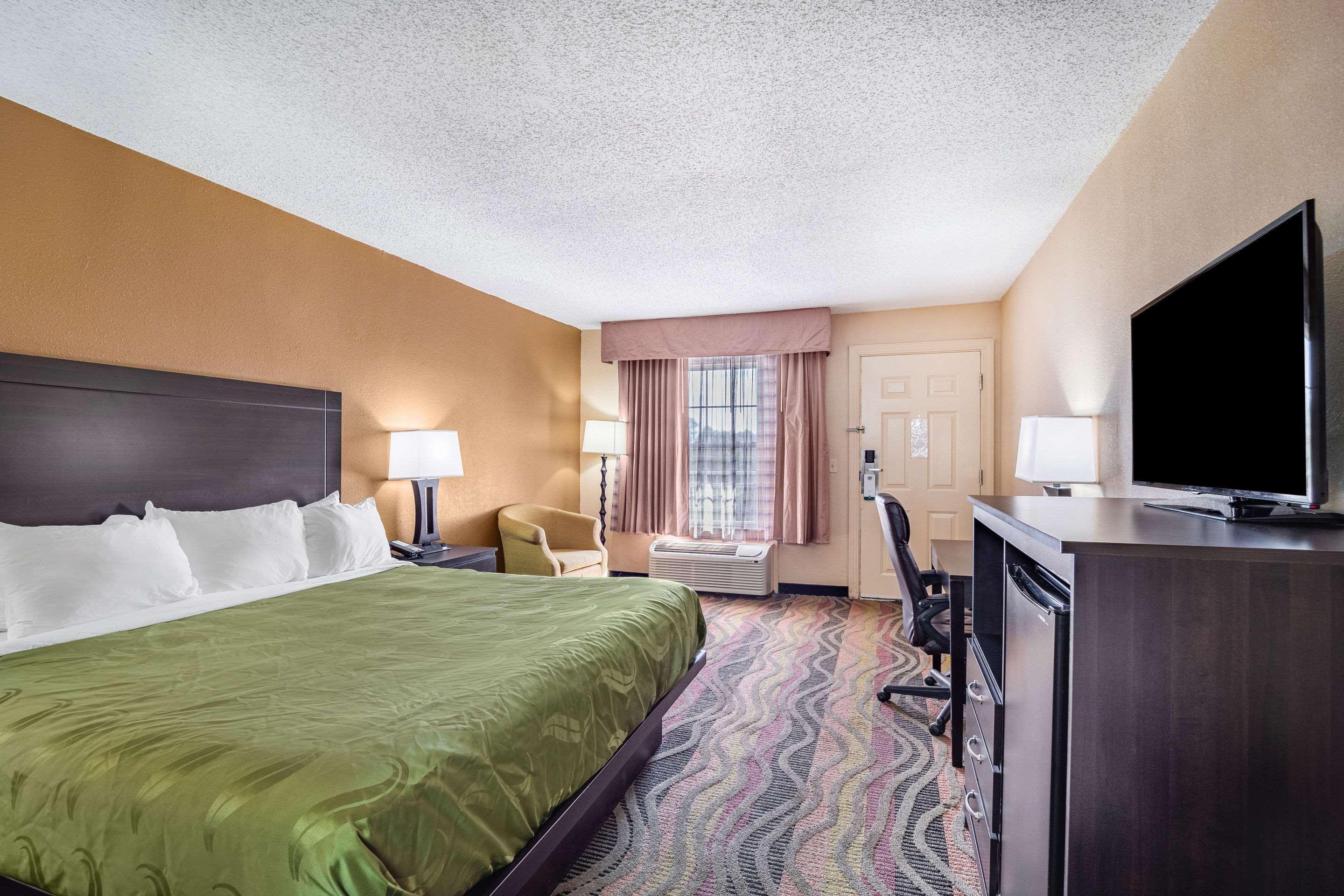 Quality Inn & Suites Санти Экстерьер фото